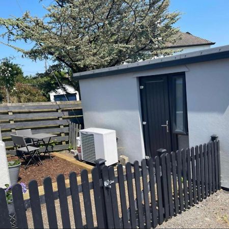 Novas Nook, Marshalls Camelford Luaran gambar